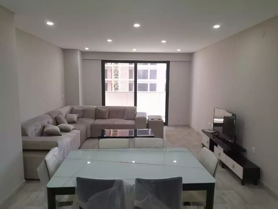 For Rent: Furnished 3-Bedroom Apartment with 1 Bathroom in Polana for 100,000MZN
