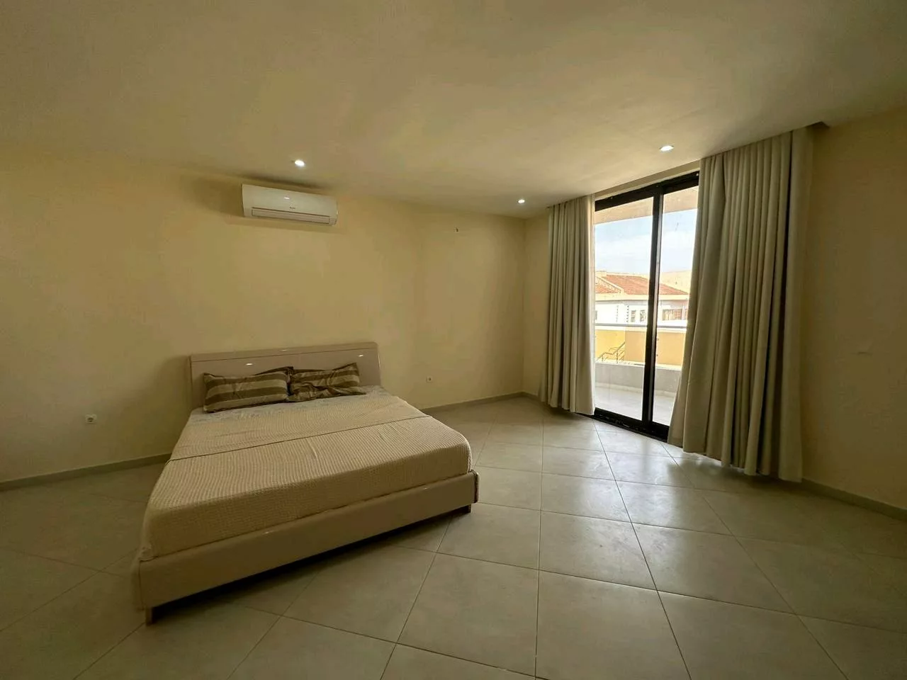 5-Bedroom House for Rent Near Vila Sol Condominium, Triunfo