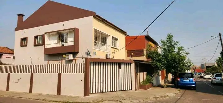 2 Bedroom Semi-Detached House for Sale in Malhangalene, Maputo