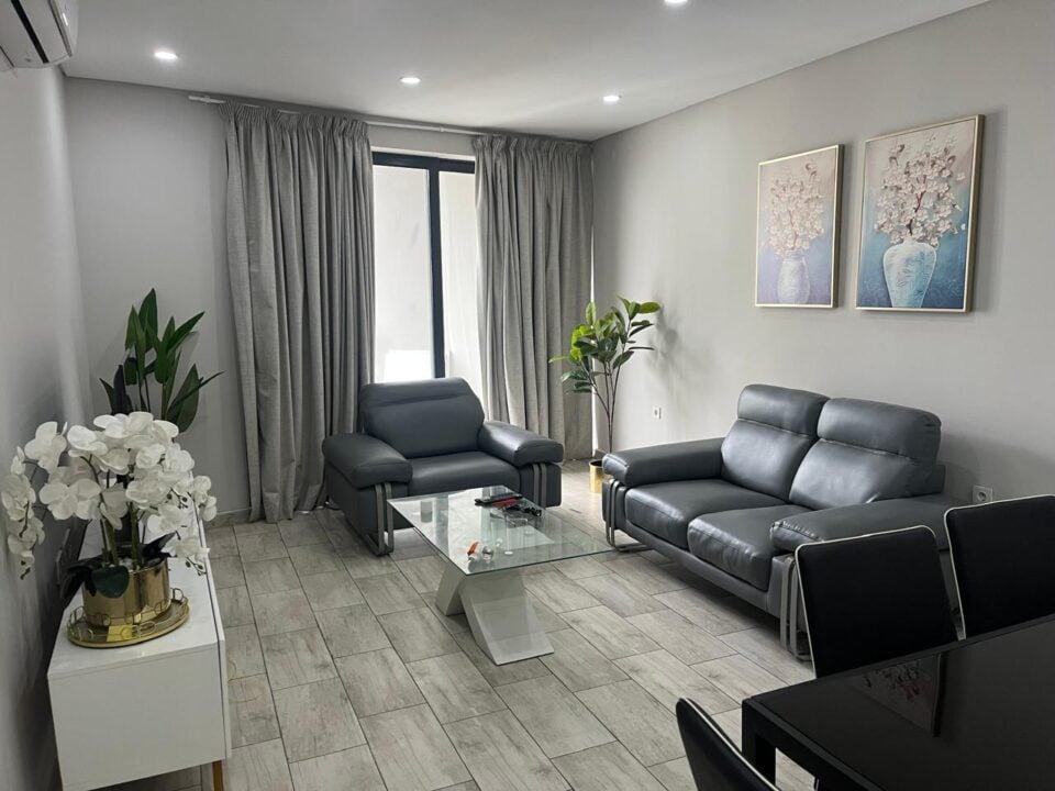 Arrendamento de Apartamento T3 no Polana Plaza, Av. 24 de Julho