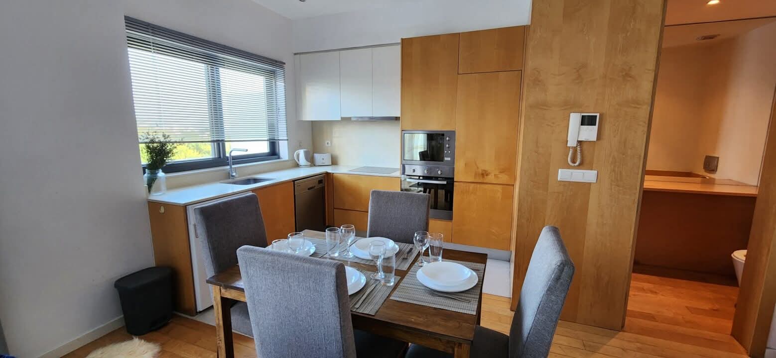 Arrendamento de Luxuoso Apartamento T1 Mobilado no Condomínio Jacarandá (Índico Residence), Polana