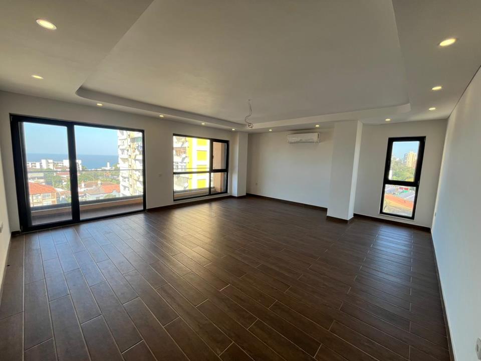 Rental of T3 Apartment in Sommerschield, Av. dos Mártires da Machava