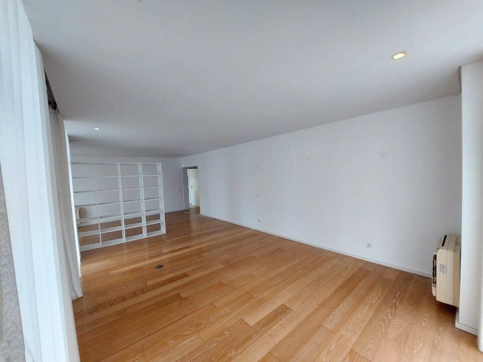 For Rent: Unfurnished T3 Apartment in Olympic Terrace Condominium, Polana