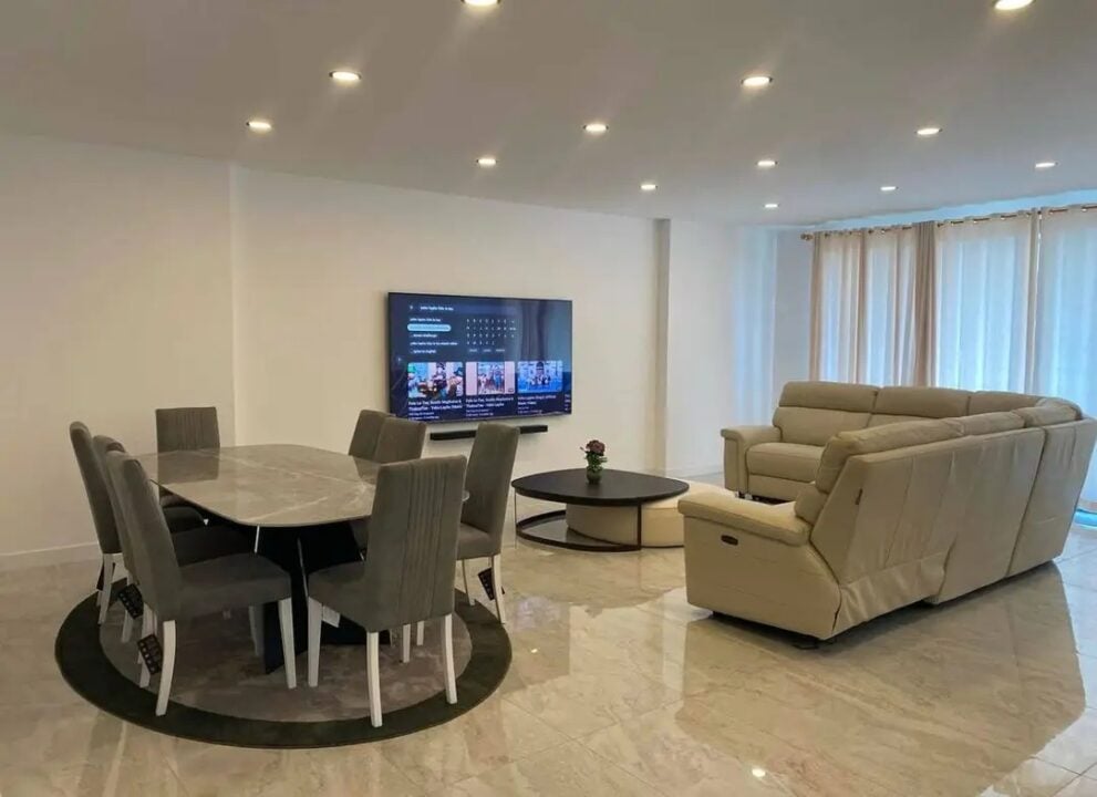 Arrenda-se Apartamento T3 Mobilado no Condomínio Aura Residence, Sommerschield 2