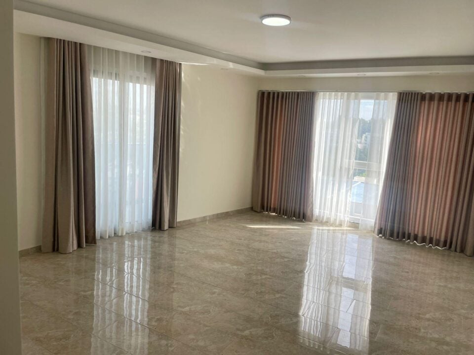 Arrendamento de Apartamento T2 Luxuoso com Mobília no Edifício Parkmoza, Sommerschield 1
