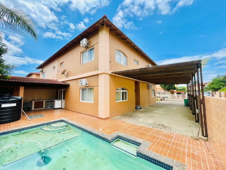 Rental of T4 House in Triunfo Condominium, Av. Marginal