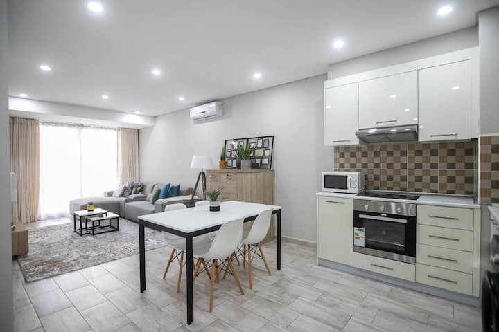 Vende-se Apartamento T2 na Polana Plaza – Polana