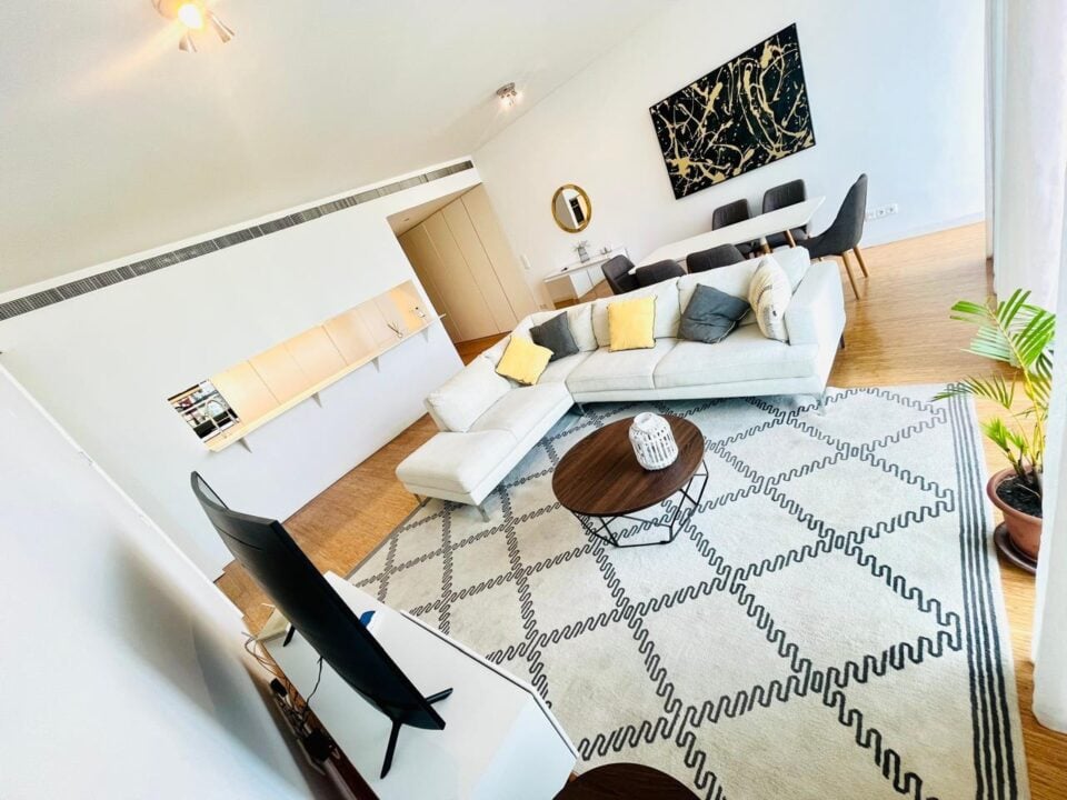 Arrenda-se Apartamento T2 Mobilado no Condomínio Platinum Residence – Av. Julius Nyerere