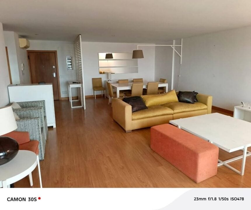 Arrenda-se Apartamento T3 Mobilado com Vista Total para o Mar no Edifício Imoinveste