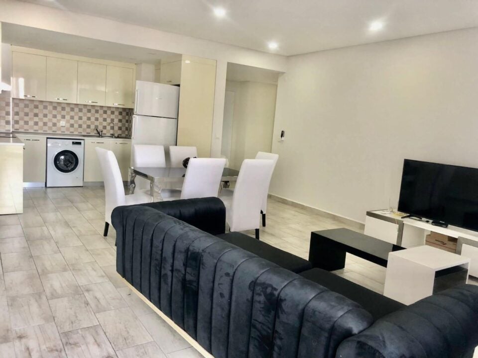 Arrenda-se Apartamento T3 Mobilado no Condomínio Plaza – Suíte, Piscina e Ginásio