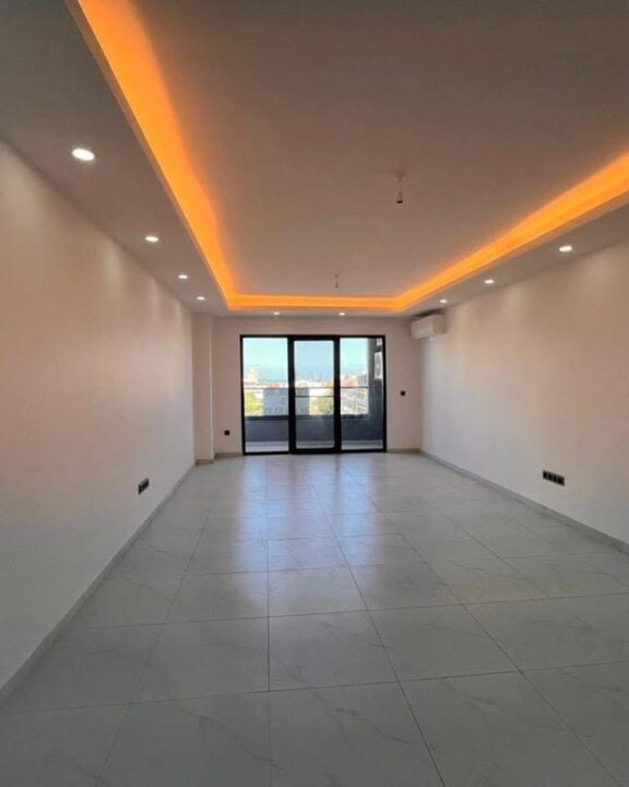 Vende-se Apartamento T3 no Condomínio Novo na Sommerschield 1 (Próximo ao Parquinho)