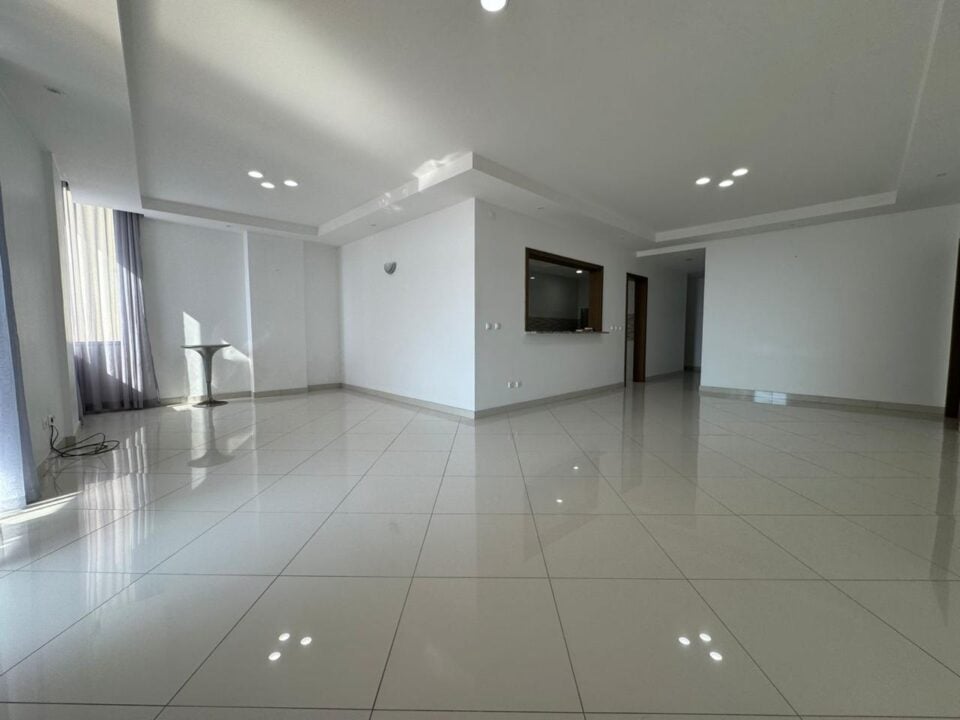 Apartamento T3 à Venda no Condomínio Beach Front – Avenida Marginal, Triunfo