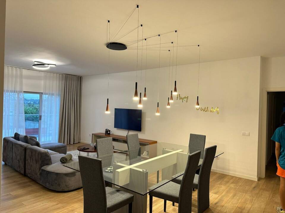 Arrenda-se Apartamento T3 Mobilado no Condomínio 4Life – Dona Alice, Costa do Sol