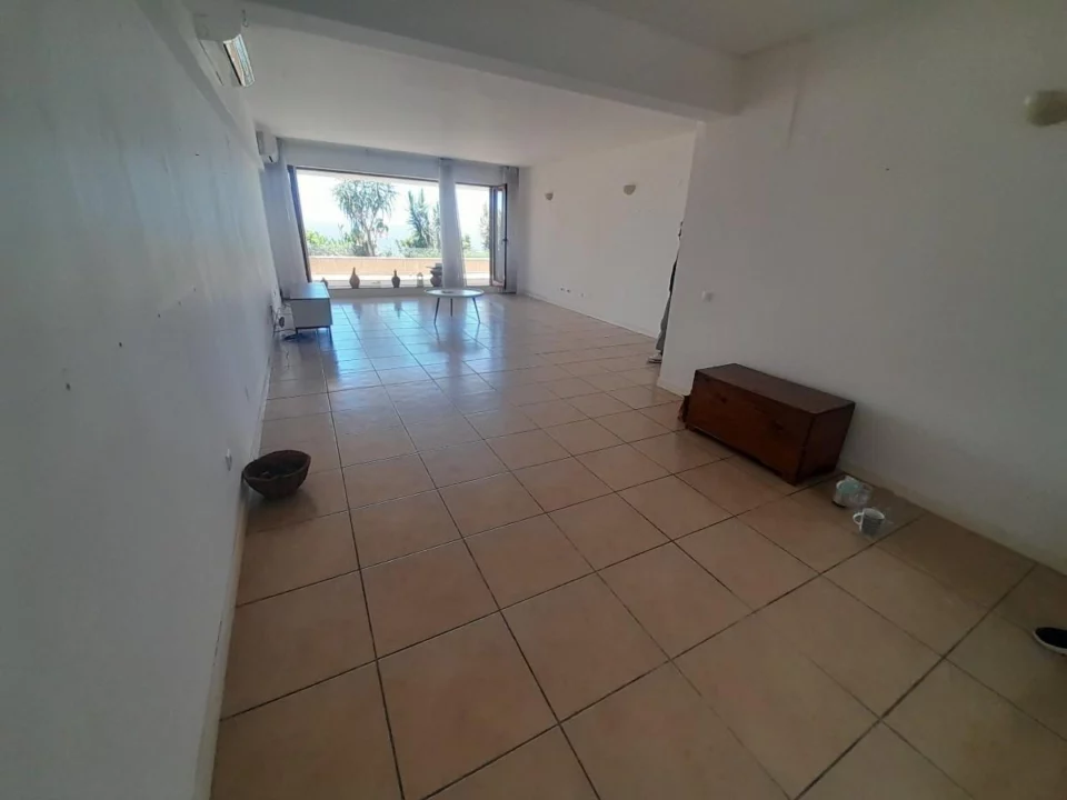Charming 2-BR Apartment for Rent in Caracol Condominium - Polana